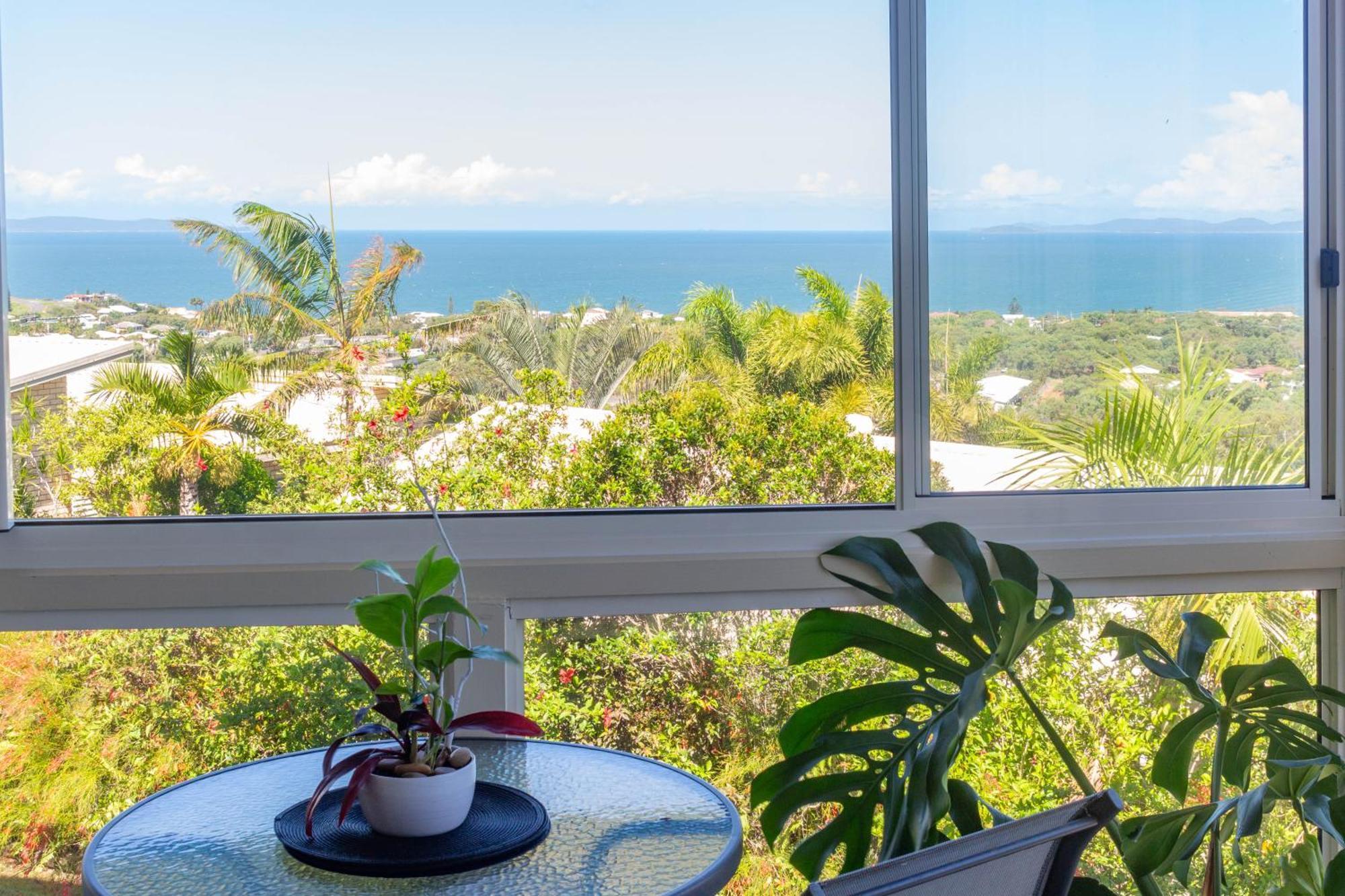 Bella Vista - Spectacular Ocean Views & Continental Breakfast Yeppoon Exterior foto